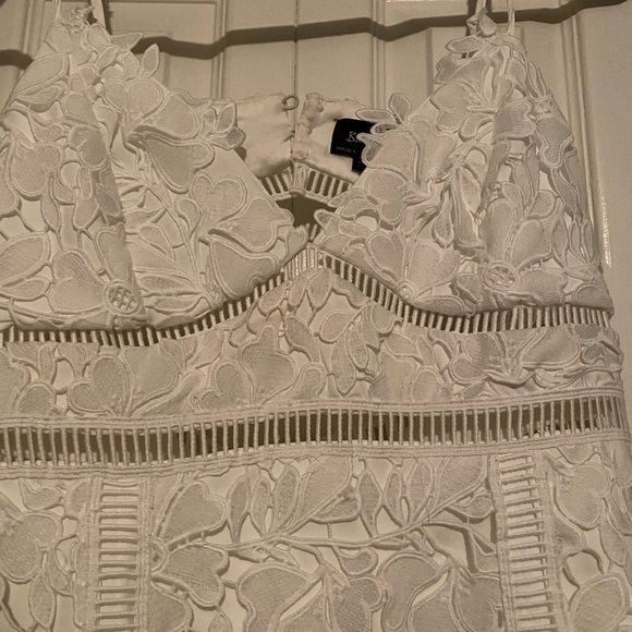 White Lace Dress Size 6-Small - Picture 2 of 4